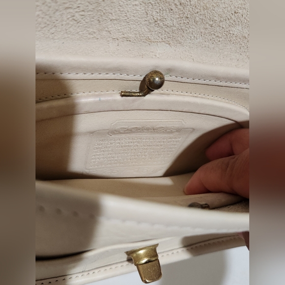 Vintage Coach Shoulder Purse 9385 - Bone - Picture 14 of 15